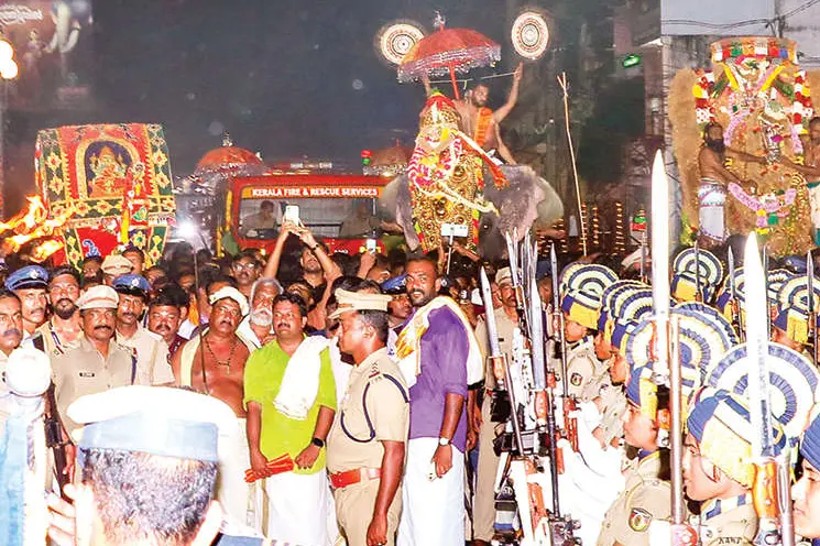 നവരാത്രി വിഗ്രഹങ്ങൾ തലസ്ഥാനത്തെത്തി