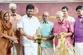 പുത്തനാൽക്കൽ നവരാത്രി സംഗീതോത്സവം തുടങ്ങി