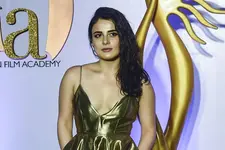 ‘എന്നെ വണ്ണം കൂടിയവളെന്ന് വിളിച്ചു, പിന്നീട് എല്ലും തോലുമായി മാറി’-രാധിക മദൻ