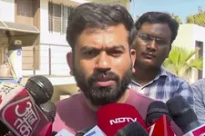 ‘എഡിറ്റുചെയ്തതല്ല, ധൈര്യമുണ്ടെങ്കിൽ മുഴുവൻ ദൃശ്യങ്ങളും പുറത്തുവിടൂ’; കസ്റ്റഡിയിലെ പീഡനങ്ങൾ പറഞ്ഞ് അഭിജിത് ദീപ്കെ