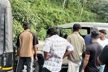 ഓട്ടോയിൽ അമിതവേഗത്തിലെത്തിയ ജീപ്പിടിച്ചു; നാലുകുട്ടികൾക്ക് പരിക്ക്