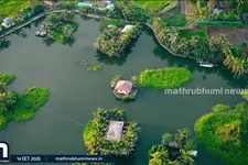 മഴക്കാലത്ത് ഗവി, അടവി, ആലപ്പുഴ, ഇലവീഴാപൂഞ്ചിറ യാത്ര; മനംകവരുന്ന കാഴ്ചകൾ