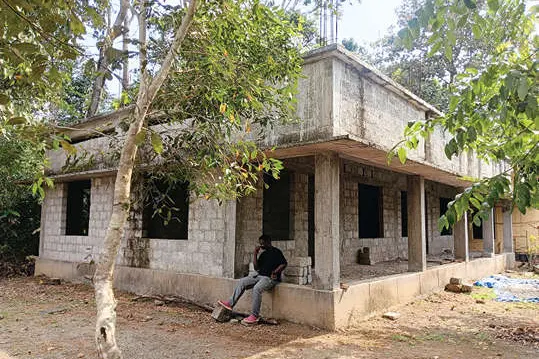 പണിയാൻ നിർമിതി കേന്ദ്രം തയ്യാർ; പണം ആരുനൽകും?