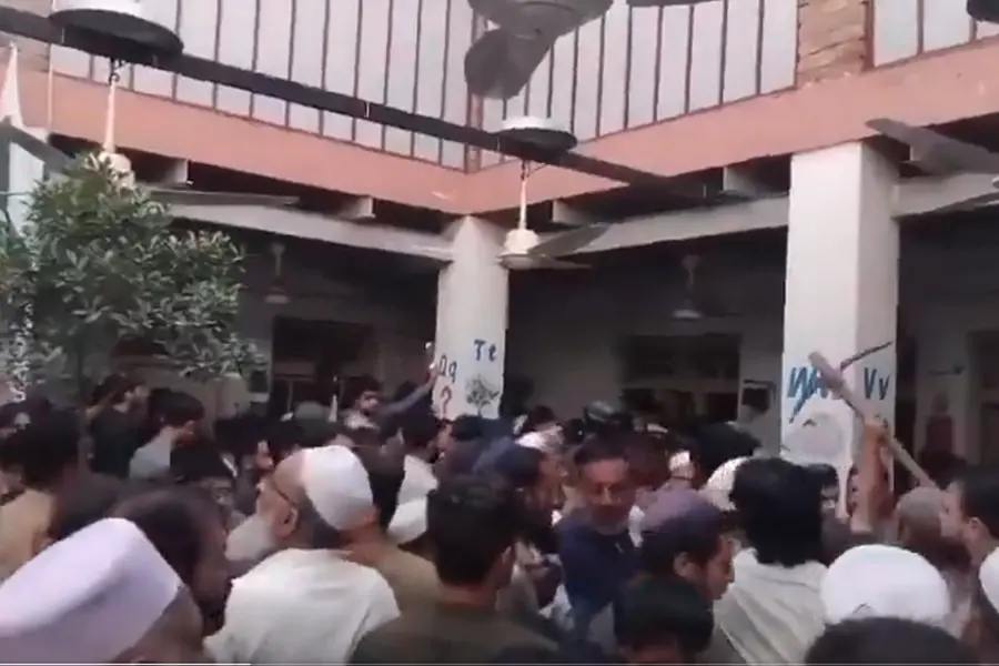 Peshawar school roof collapse kills 18 children, teacher; over 40 ...