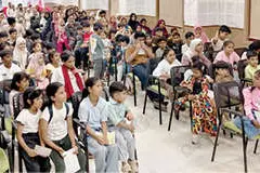 കുട്ടികൾക്ക് ആവേശമായി ‘ചിരിയും ചിന്തയും’