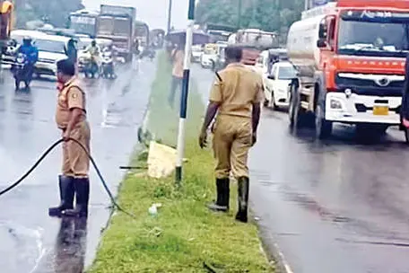 കുരുതിക്കളമായി കരയാംപറമ്പ്