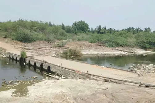 അപകടം വരുംവരെ കാത്തുനിൽക്കല്ലേ...