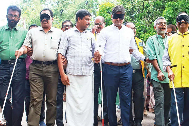 വൈറ്റ് കെയിൻ ദിനാചരണം
