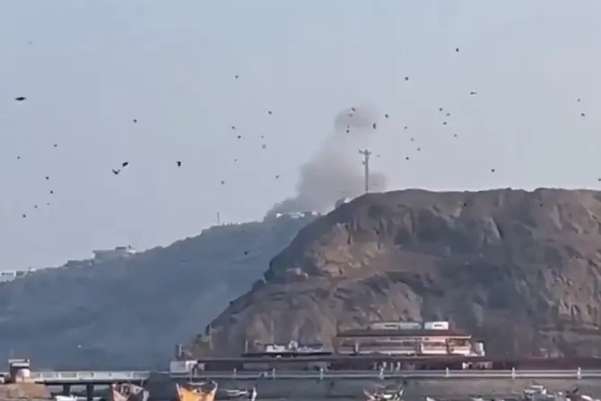 Screengrab of a video circulating on social media showing an attack by Houthis in Al-Bureiqa district of Aden