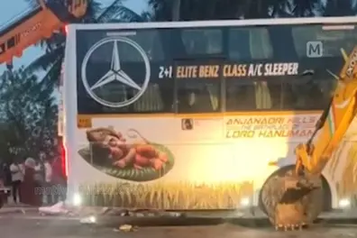 At least 4 killed as Kerala sleeper bus collides with lorry near Mysuru