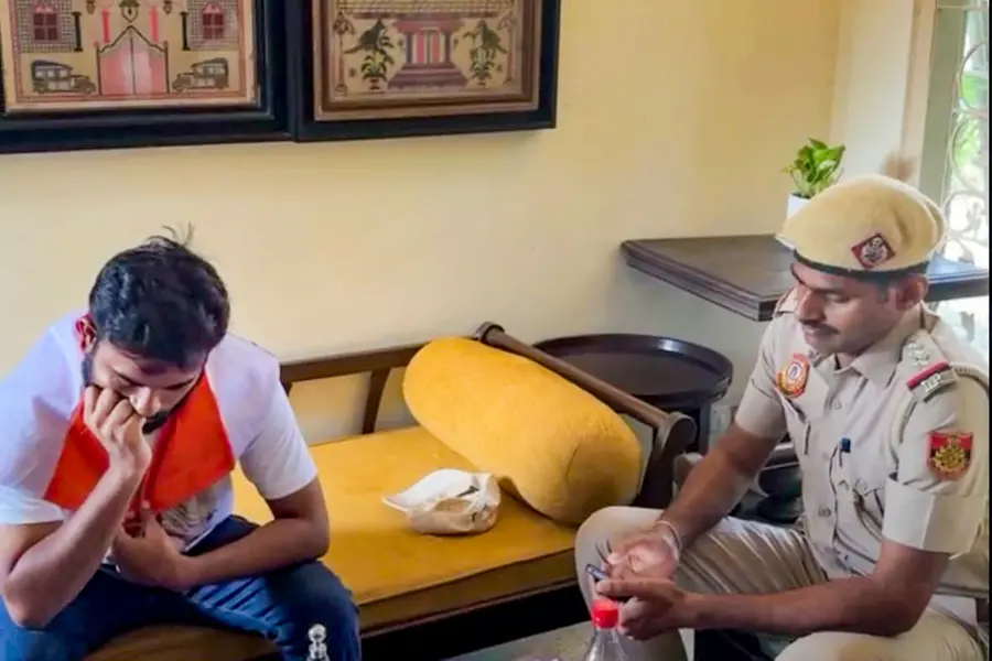 CJP chief challenges cops after Delhi Police visits his home