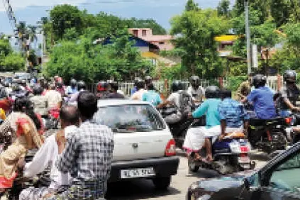 യാഥാർഥ്യമാക്കണം മേൽപ്പാലവും കൊല്ലങ്കോട് റെയിൽവേ ജങ്ഷനും