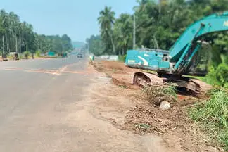 മരളൂർ-ഗോപാലപുരം സർവീസ് റോഡിന്റെ പ്രവൃത്തി തുടങ്ങി