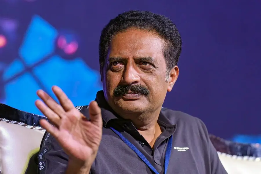 ഇത് ബംഗ്ലാദേശോ നേപ്പാളോ അല്ല,ഭരണമാറ്റം ജനാധിപത്യപരമായിരിക്കും- പ്രകാശ് രാജ്