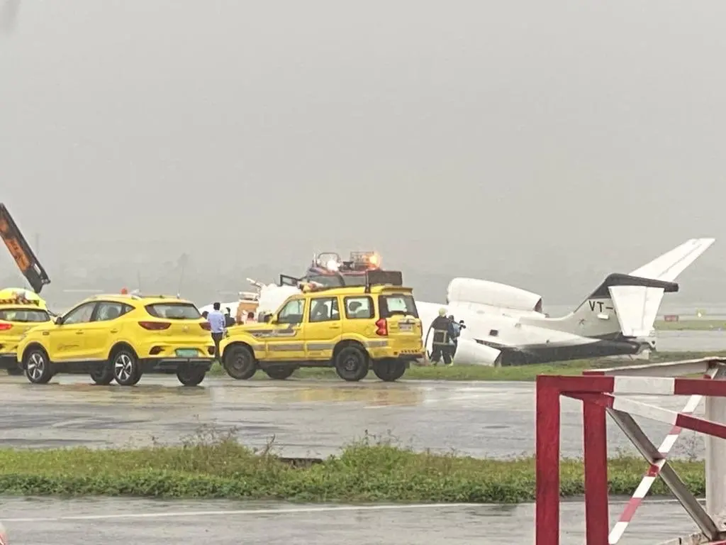 The Learjet 45XR, registered as VT-DBL, veered off runway 27 while landing at Mumbai airport on September 14, 2023 | Photo: X/@sajaniaf