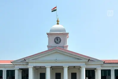 Kerala Piravi bonanza! State Govt sanctions 2% DA/DR hike for staff, pensioners