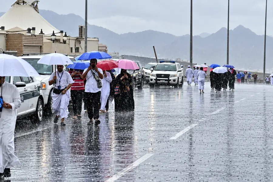 ബുധനാഴ്ച വരെ സൗദിയിലെ മിക്ക മേഖലകളിലും ഇടിമിന്നലോടുകൂടിയ മഴയ്ക്ക് സാധ്യത; ജാഗ്രതാ നിർദേശവുമായി സിവിൽ ഡിഫൻസ്