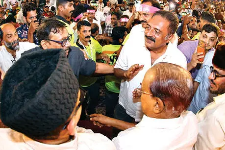 ഇത് മോദിഭരണകൂടത്തെ താഴെയിറക്കാനുള്ള പോരാട്ടം -‘ജന്തർമന്തർ’ സമരത്തിൽ പ്രകാശ്‌രാജ്