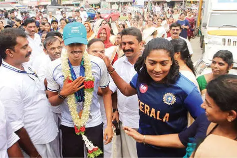 നാടിന്റെ സ്നേഹമേറ്റുവാങ്ങി ടി.എസ്. മനു