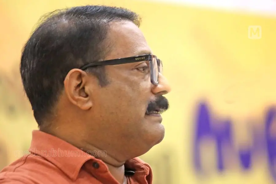 എ.സി.യുള്ള വീടുകളിലെ ക്ഷേമപെൻഷൻ; വ്യവസ്ഥകൾ മാറ്റിയിട്ടില്ലെന്ന് സർക്കാർ, ധനവകുപ്പ് പരിശോധിക്കുന്നുണ്ട്
