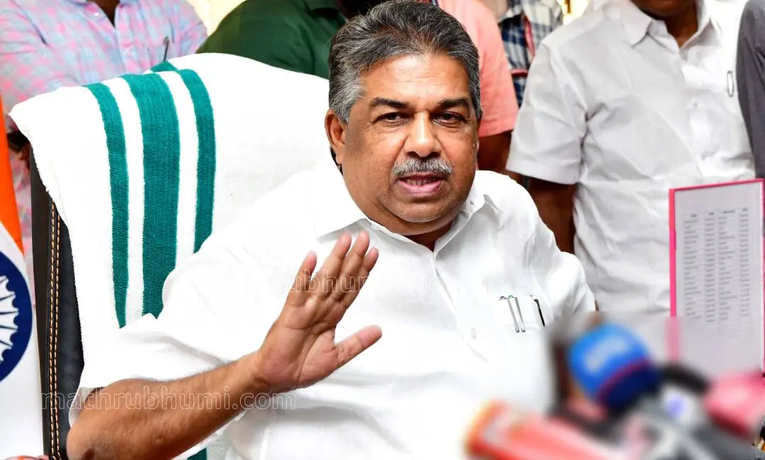 സജി ചെറിയാന് ഫോട്ടോ: ബിജു വര്ഗീസ്