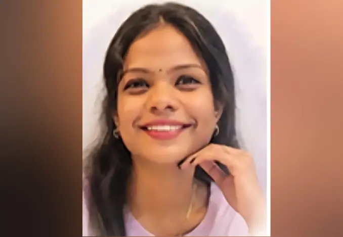 • അലീന അന്നമ്മ സക്കറിയ
