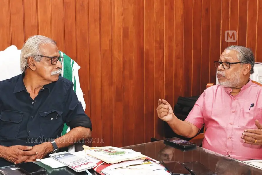 kalpetta narayanan, mp Surendran