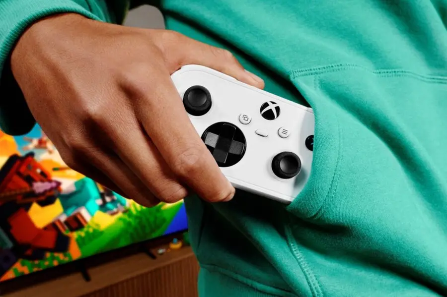 Microsoft Xbox Nano compact wireless game controller in white