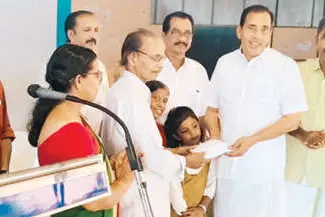 സർഗോത്സവവേദി കാരുണ്യവേദിയായി
