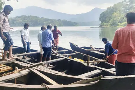 മംഗലംഡാം സംഭരണിക്കുള്ളിലൂടെ തോണിയാത്ര തുടരും