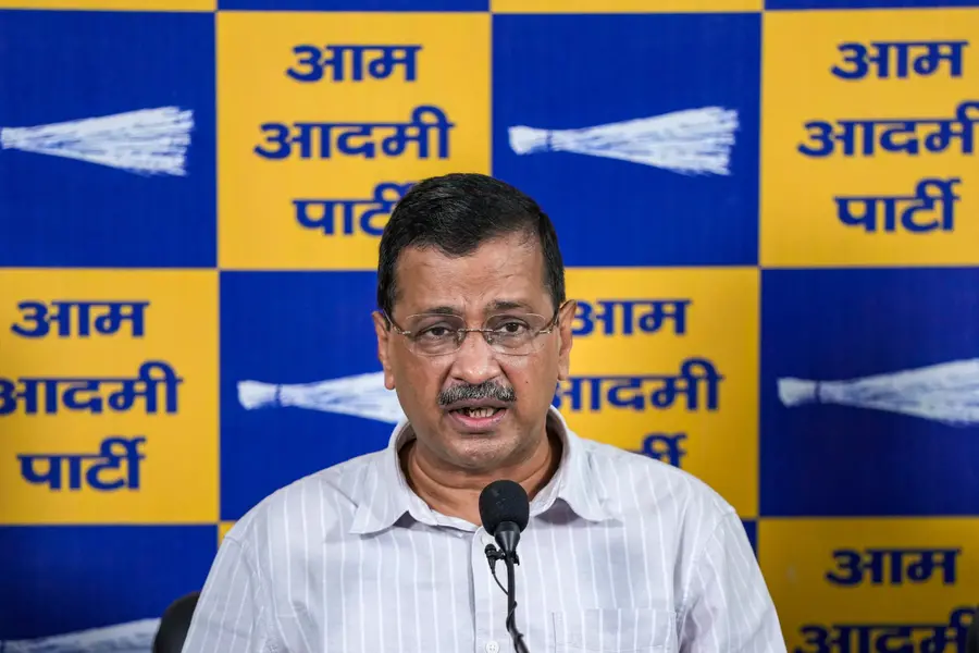 Arvind Kejriwal Tiger Shroff