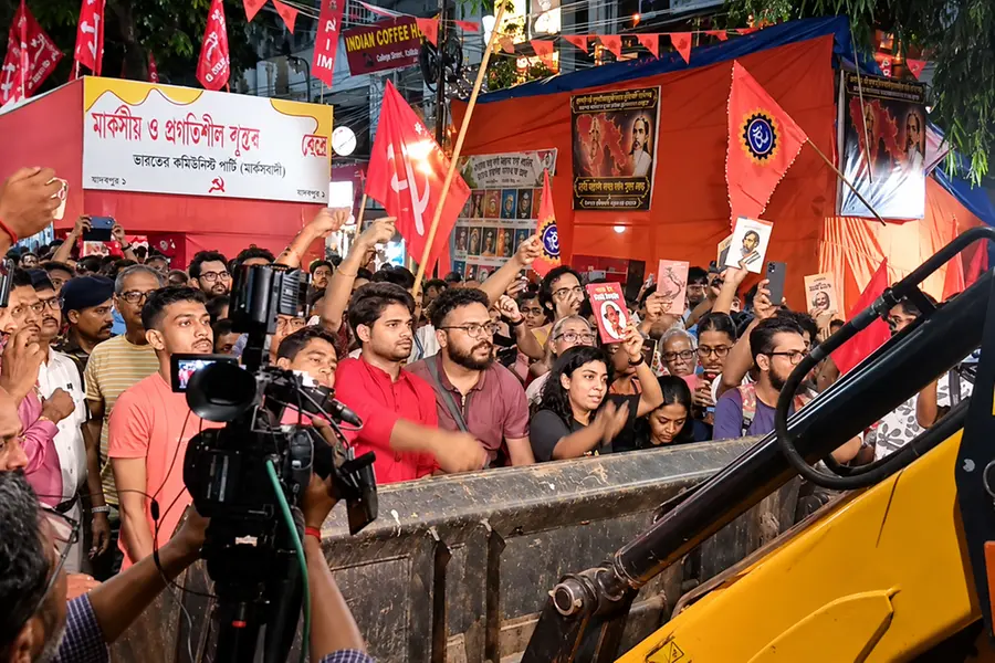 CPM book stall in Jadavpur.png