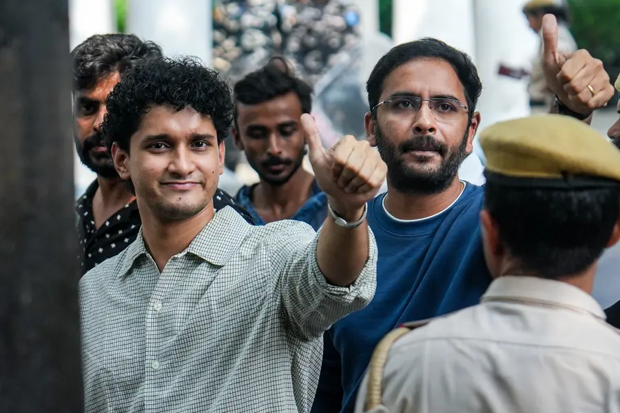 ജന്തർ മന്തർ പ്രതിഷേധം; അശുതോഷ് റാങ്ക, സൗരവ് ദാസ് എന്നിവർക്ക് ജാമ്യമില്ല, രണ്ടുദിവസം കൂടി കസ്റ്റഡി നീട്ടി