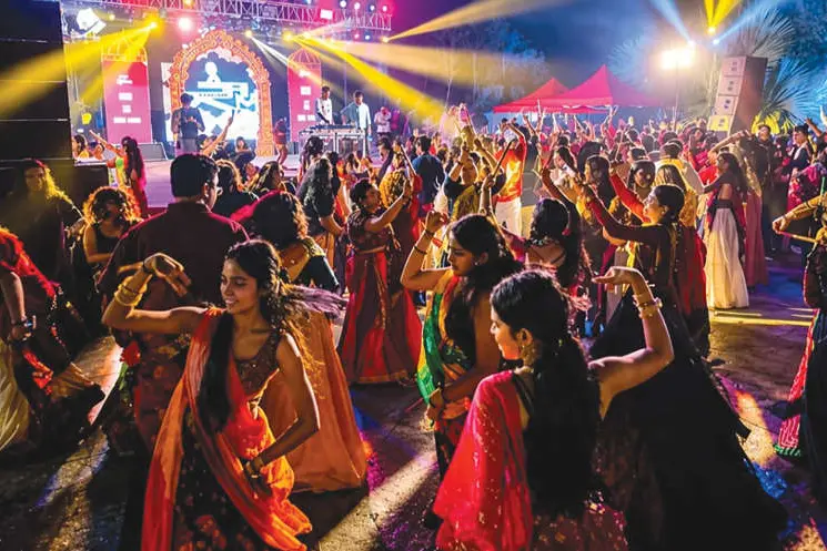 ദാൺഡിയ 'ഫീവർ'