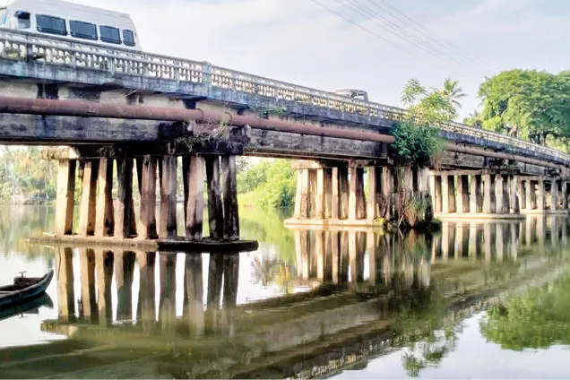 ചെറായി പാലത്തിന്റെ പുനർനിർമാണം ഇനിയും വൈകരുത്