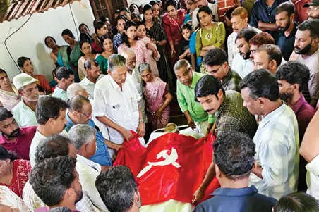 തയ്യുള്ളതിൽ കണാരന് നാടിന്റെ അന്തിമോപചാരം