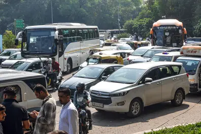 Delhi traffic advisory for Dussehra: NH-24, Vikas Marg among roads likely to face diversions