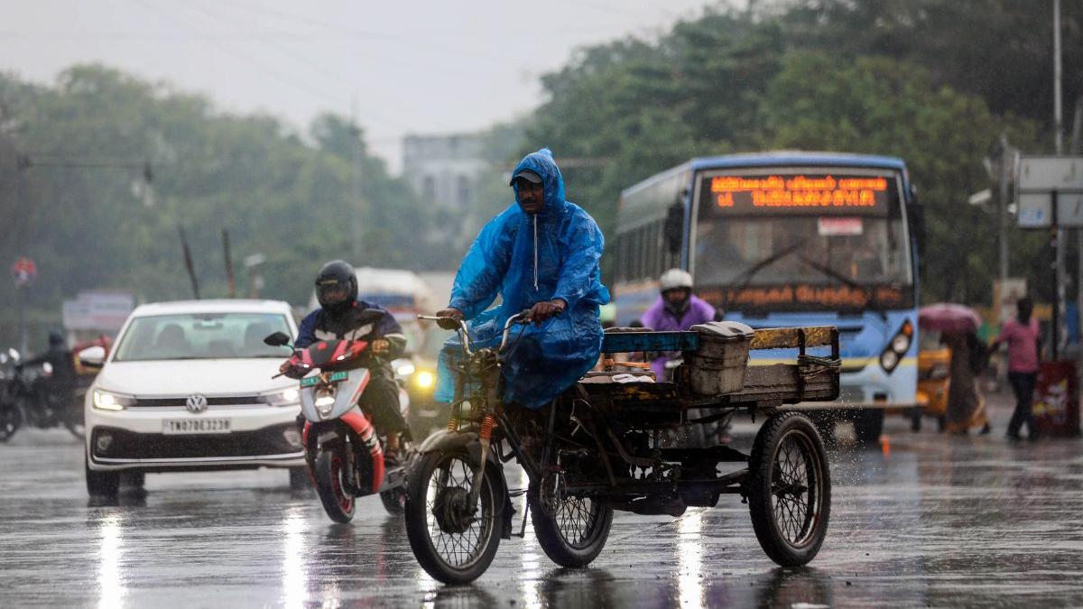 Tamil Nadu Rains: Waterlogging, Residents Urged to Avoid Travel ...
