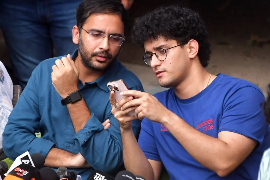 ‘നിങ്ങൾ ജെൻ സീകളല്ല, ആരാണ് നിങ്ങൾ, ഉദ്ദേശ്യം എന്താണ്’: സിജെപി നേതാക്കളോട് ഡൽഹി ഹൈക്കോടതി