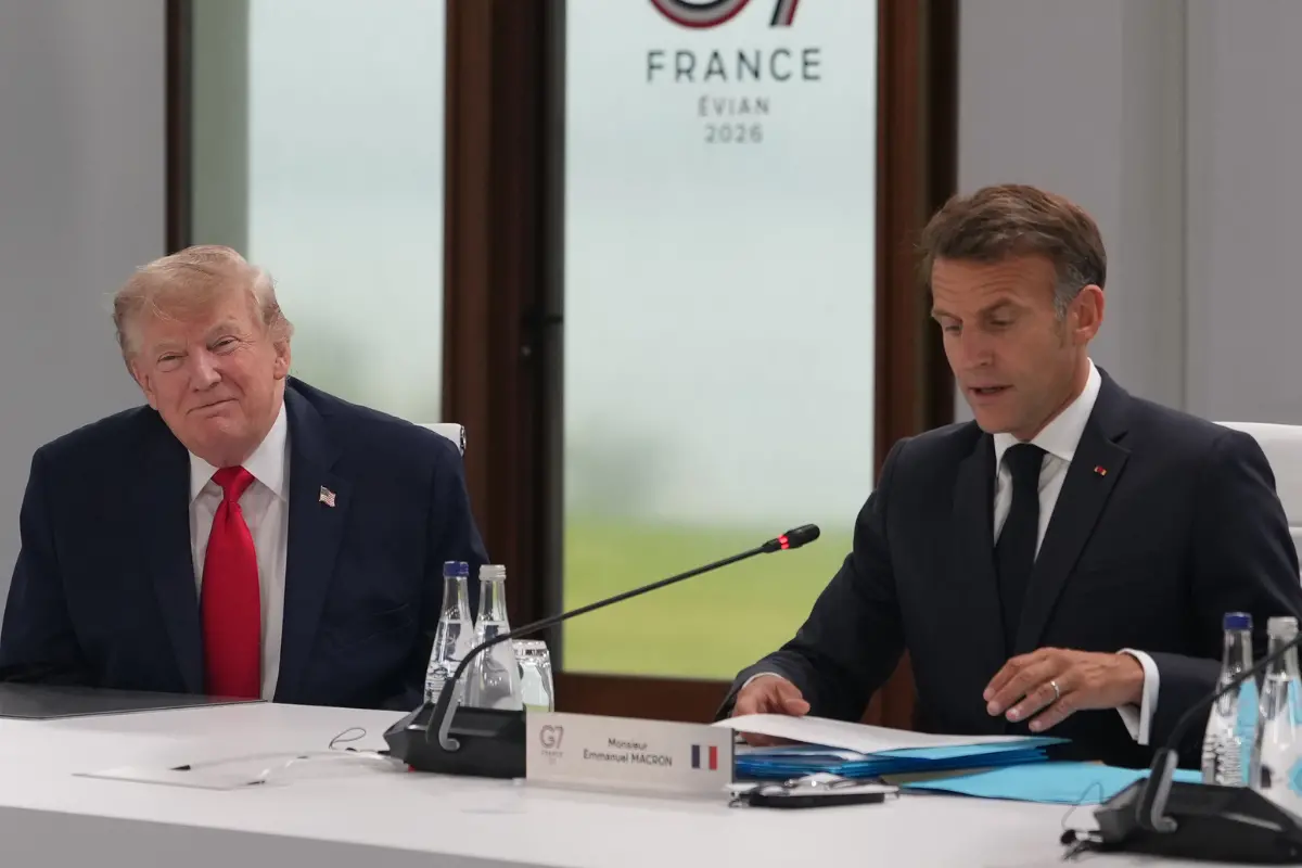 U.S. President Donald Trump (left) with French President Emmanuel Macron | Photo: PTI