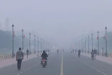 Delhi's winter air hasn't improved in four years despite pollution curbs, study finds