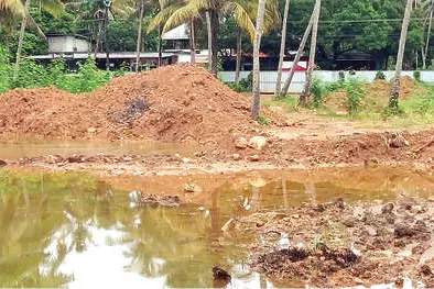ഫലം കാണാതെ അന്ത്യശാസനയും; വിഷമണ്ണിൽനിന്ന് മുക്തിയില്ല