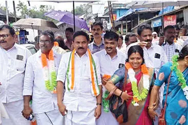 അവിശ്വാസം പാസായി