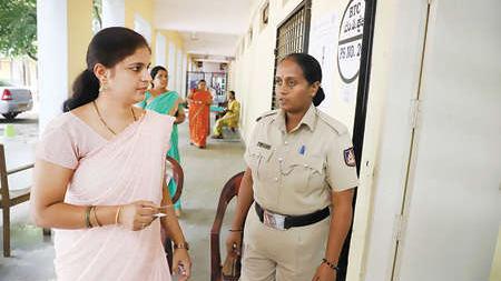 നാല് കൗൺസിൽ സീറ്റുകളിലേക്ക് വോട്ടെടുപ്പ് പൂർത്തിയായി | Mathrubhumi