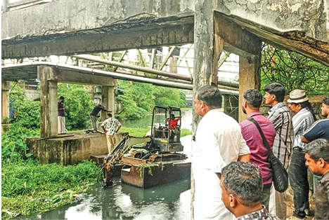 തിരുവല്ലത്തെ ഇടയാറയിലെ ഇരുമ്പുപാലം നവീകരിക്കുന്നു
