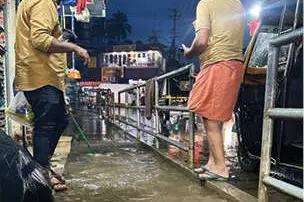കനത്ത മഴ; വെള്ളത്തിൽ മുങ്ങി പനമരം ടൗൺ