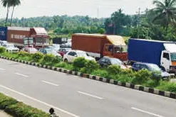 ദേശീയപാതയിൽ ഗതാഗത തടസ്സം പതിവാകുന്നു