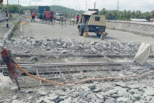 വടക്കഞ്ചേരി മേൽപ്പാലത്തിലെ തകർച്ച: പരിഹാരം നീളും