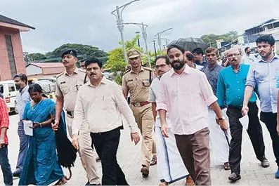 ഉദ്ഘാടനംകാത്ത് ഫറോക്ക് റെയിൽവേ സ്റ്റേഷൻ