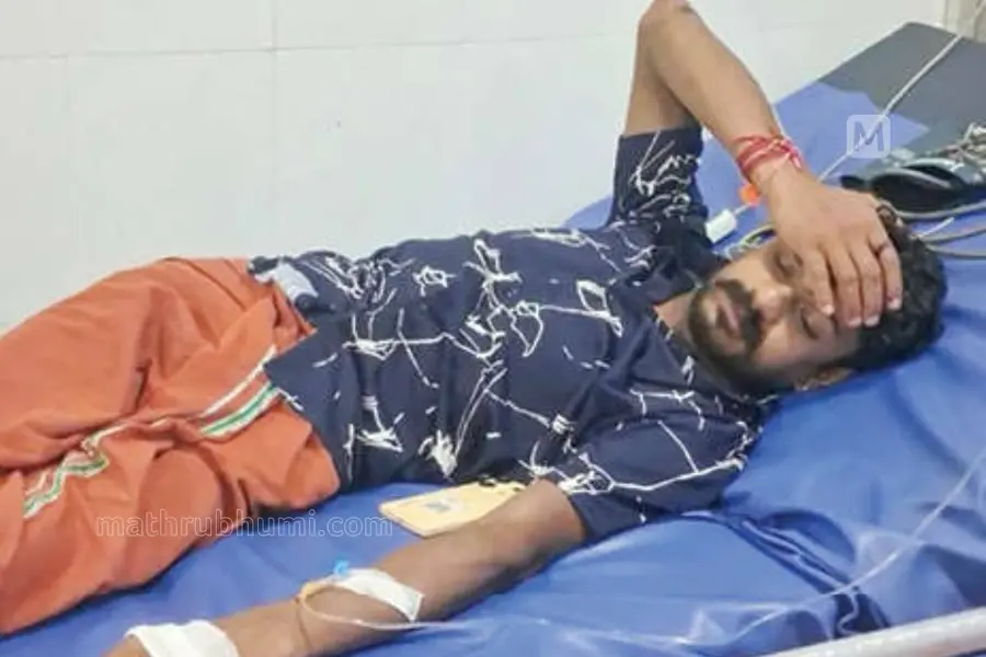 പോലീസ് മർദിച്ചെന്ന് പരാതി; ആദിവാസിയുവാവ് ആശുപത്രിയിൽ
